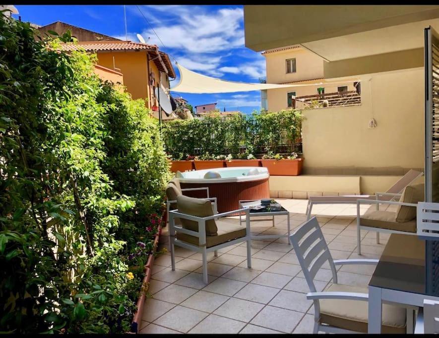 Casa Mando With Terrace And Jacuzzi Apartment Taormina Exterior photo
